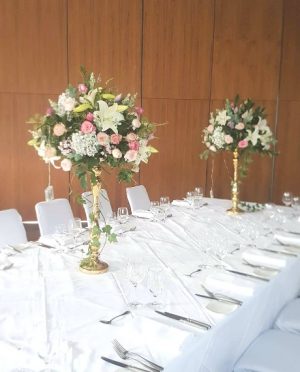 "wedding table flower centrepieces"