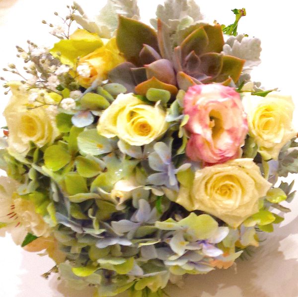 rustic-hydrangea-flowers-bouquet